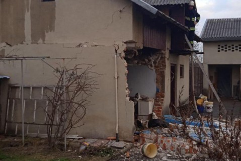 Во Львовской области произошел взрыв в частном доме: есть пострадавшие