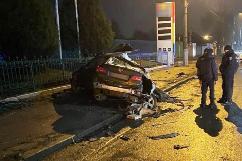 В Николаеве в результате ДТП Lexus разбился всмятку
