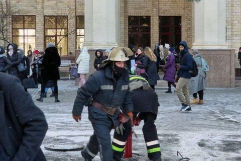 В Харькове горит университет имени Казарина: студентов эвакуировали
