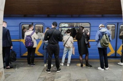 В Киеве из-за возможного минирования закрыли еще одну станцию метро