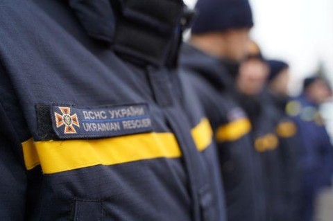 В Сумской области злоумышленники подожгли две фуры