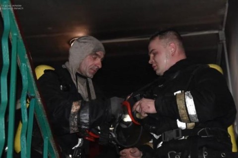 В Одессе из-за пожара во многоэтажке эвакуировали 40 человек: 10 из них - дети
