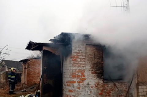 Погибла женщина: под Днепром произошел пожар в частном доме